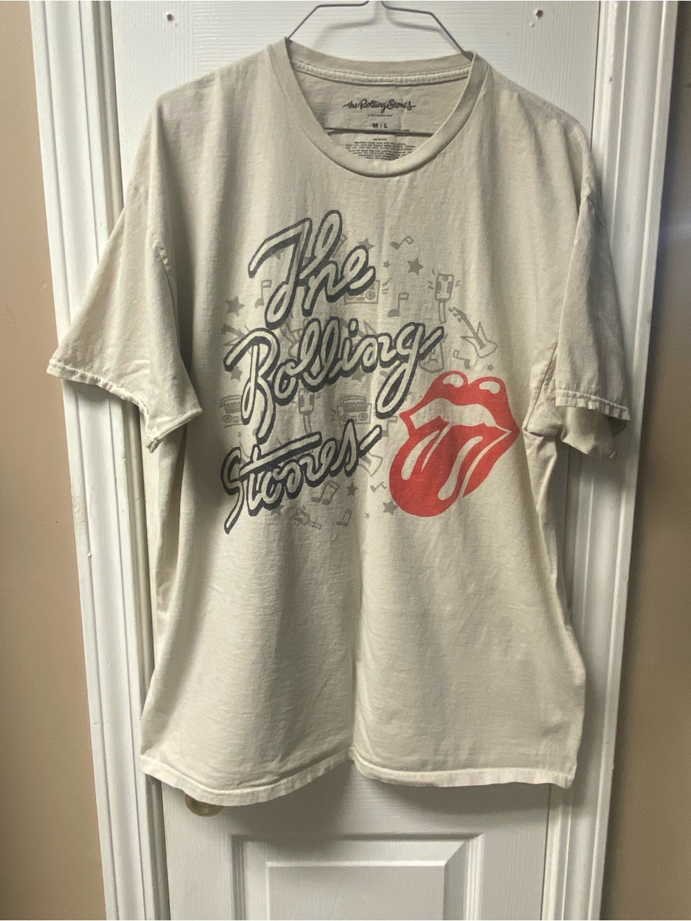 the Rolling Stones Cream Kids Short Sleeve Tee with Red Tongue Logo Size M/L